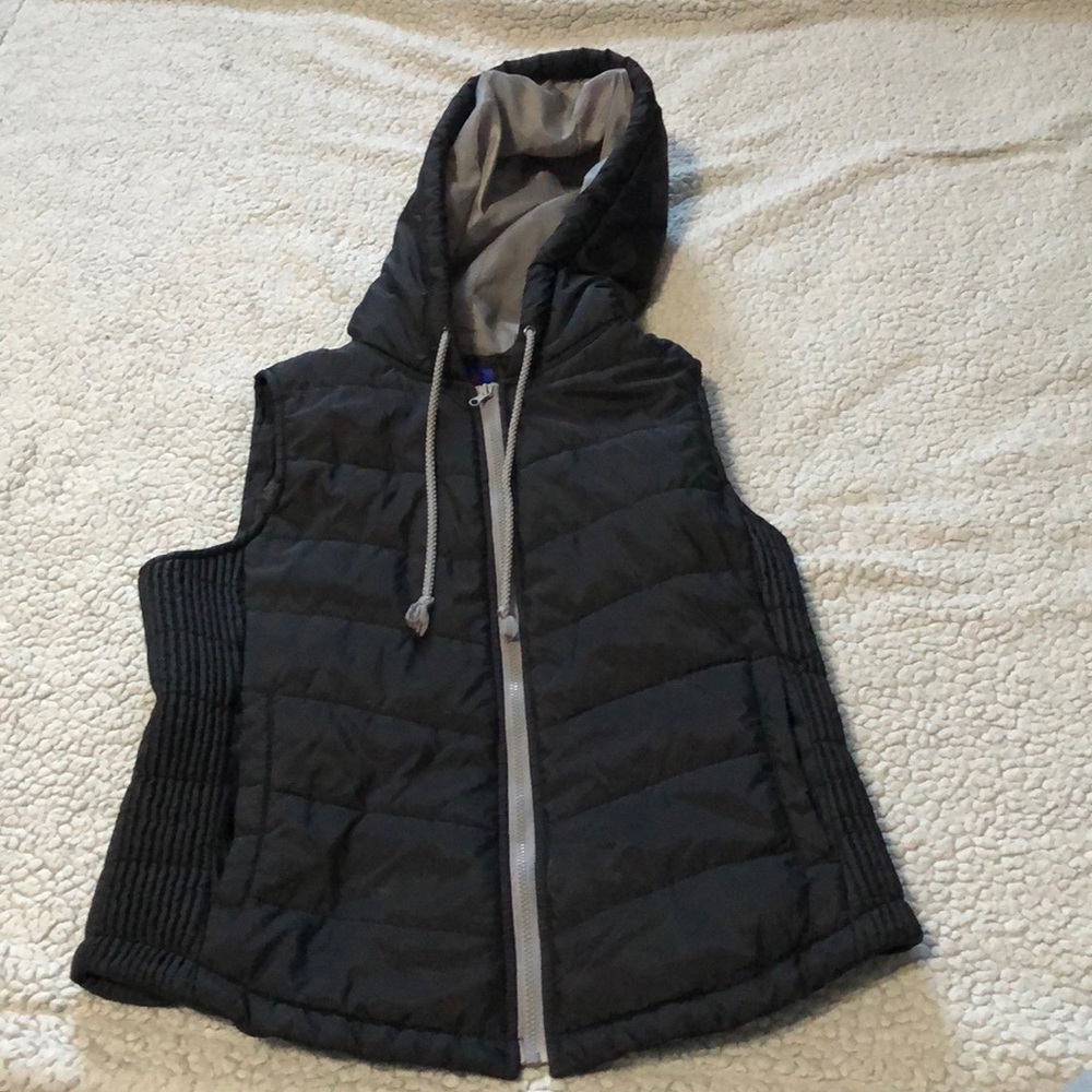 Hooded vest